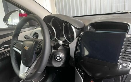 Chevrolet Cruze II, 2011 год, 749 900 рублей, 6 фотография