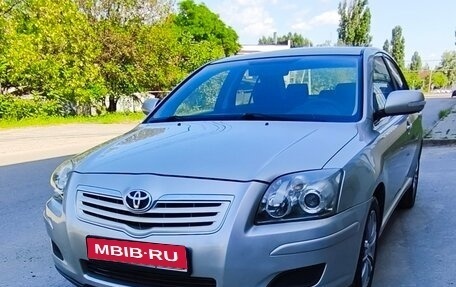 Toyota Avensis III рестайлинг, 2007 год, 720 000 рублей, 1 фотография