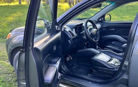 Mitsubishi Outlander III рестайлинг 3, 2007 год, 945 000 рублей, 9 фотография