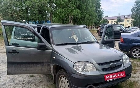 Chevrolet Niva I рестайлинг, 2018 год, 670 000 рублей, 7 фотография