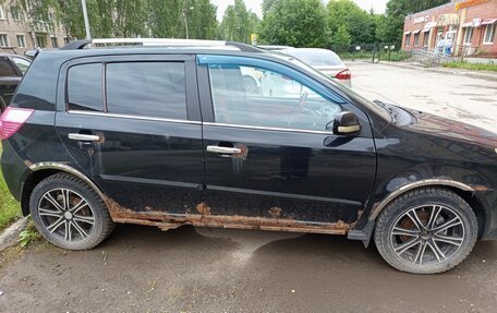 Geely MK Cross I, 2013 год, 105 000 рублей, 3 фотография