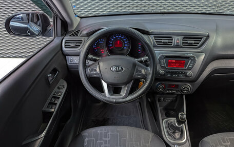 KIA Rio III рестайлинг, 2013 год, 750 000 рублей, 13 фотография