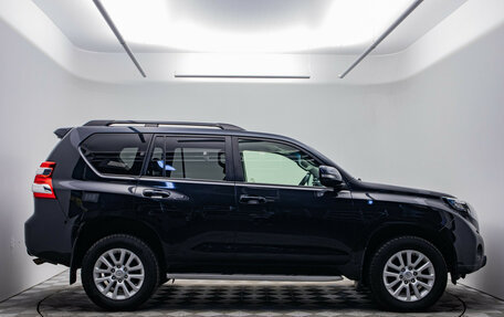 Toyota Land Cruiser Prado 150 рестайлинг 2, 2016 год, 3 270 000 рублей, 5 фотография