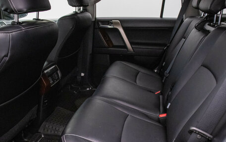 Toyota Land Cruiser Prado 150 рестайлинг 2, 2016 год, 3 270 000 рублей, 12 фотография