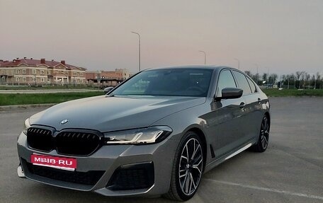 BMW 5 серия, 2021 год, 5 390 000 рублей, 1 фотография