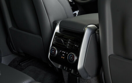 Land Rover Range Rover IV рестайлинг, 2026 год, 20 950 000 рублей, 23 фотография