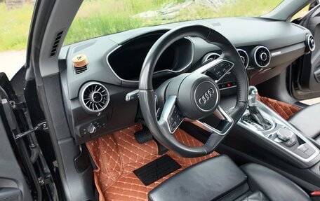 Audi TT, 2017 год, 4 500 000 рублей, 6 фотография