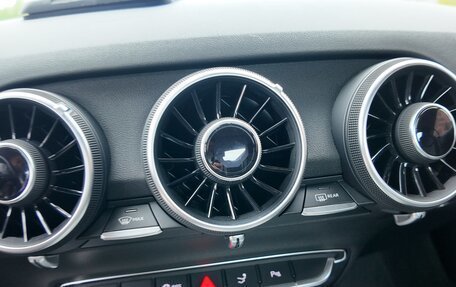 Audi TT, 2017 год, 4 500 000 рублей, 15 фотография