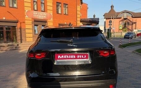 Jaguar F-Pace, 2016 год, 2 320 000 рублей, 4 фотография