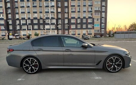 BMW 5 серия, 2021 год, 5 390 000 рублей, 3 фотография