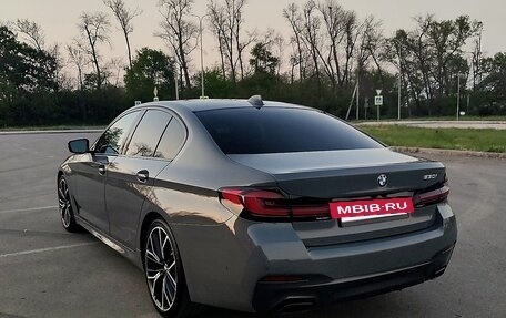 BMW 5 серия, 2021 год, 5 390 000 рублей, 5 фотография