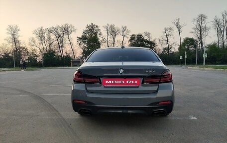 BMW 5 серия, 2021 год, 5 390 000 рублей, 4 фотография