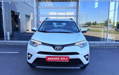Toyota RAV4, 2018 год, 2 650 000 рублей, 3 фотография
