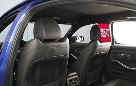 BMW 3 серия, 2019 год, 4 240 000 рублей, 15 фотография