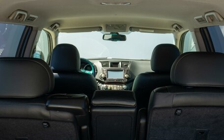 Toyota Highlander III, 2011 год, 1 989 000 рублей, 20 фотография