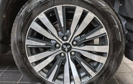 Mitsubishi Outlander III рестайлинг 3, 2019 год, 2 100 000 рублей, 7 фотография