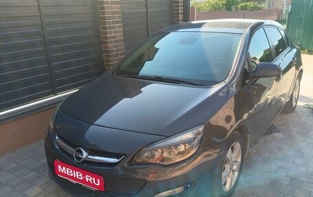 Opel Astra J, 2014 год, 560 000 рублей, 1 фотография