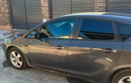 Opel Astra J, 2014 год, 560 000 рублей, 3 фотография