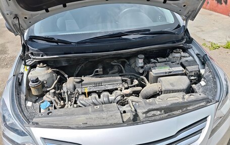 Hyundai Solaris II рестайлинг, 2014 год, 1 070 000 рублей, 18 фотография