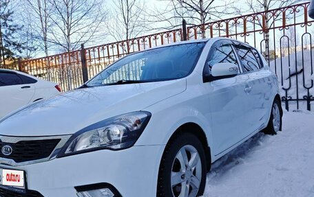KIA cee'd I рестайлинг, 2011 год, 1 100 000 рублей, 3 фотография