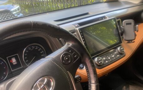 Toyota RAV4, 2016 год, 2 450 000 рублей, 3 фотография