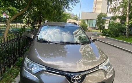 Toyota RAV4, 2016 год, 2 450 000 рублей, 9 фотография