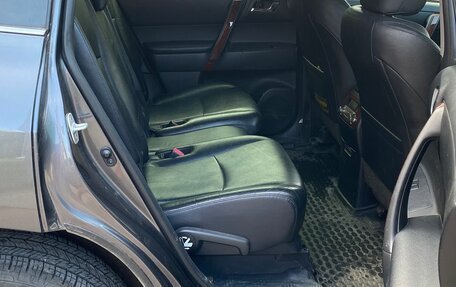 Toyota Highlander III, 2011 год, 1 700 000 рублей, 8 фотография