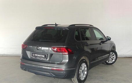 Volkswagen Tiguan II, 2021 год, 2 400 000 рублей, 6 фотография