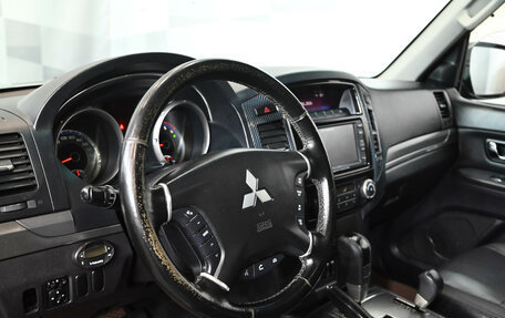 Mitsubishi Pajero IV, 2010 год, 2 050 000 рублей, 14 фотография
