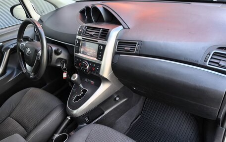 Toyota Verso I, 2014 год, 1 499 000 рублей, 10 фотография