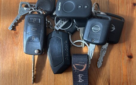 Nissan Navara (Frontier), 2011 год, 1 600 000 рублей, 14 фотография