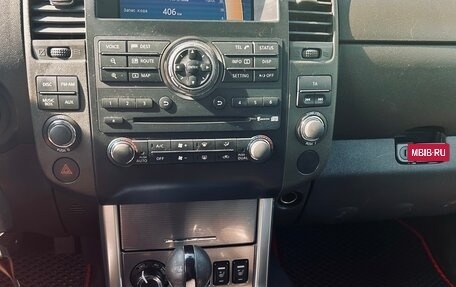 Nissan Navara (Frontier), 2011 год, 1 600 000 рублей, 10 фотография