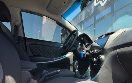 Hyundai Solaris II рестайлинг, 2012 год, 725 000 рублей, 7 фотография