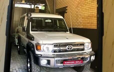 Toyota Land Cruiser 70, 2021 год, 6 950 000 рублей, 1 фотография
