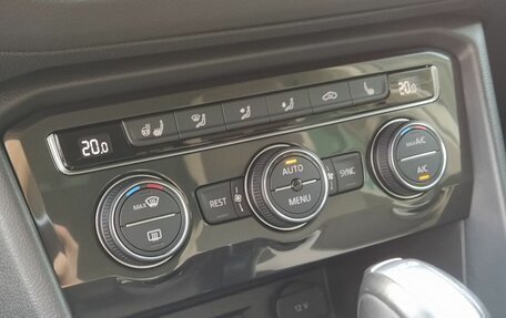 Volkswagen Tiguan II, 2018 год, 2 799 000 рублей, 14 фотография