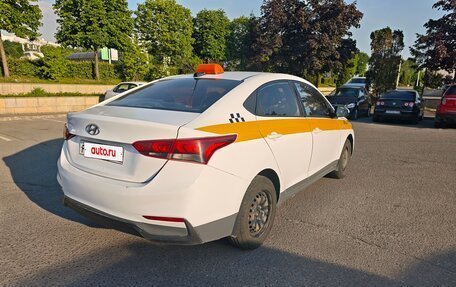 Hyundai Solaris II рестайлинг, 2018 год, 650 000 рублей, 7 фотография