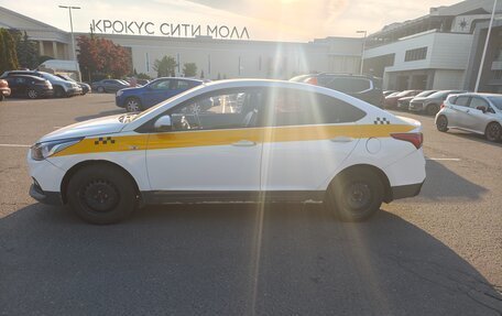 Hyundai Solaris II рестайлинг, 2018 год, 650 000 рублей, 5 фотография
