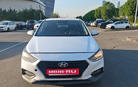 Hyundai Solaris II рестайлинг, 2018 год, 650 000 рублей, 2 фотография