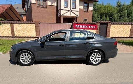 Volkswagen Passat B8 рестайлинг, 2021 год, 2 420 000 рублей, 6 фотография