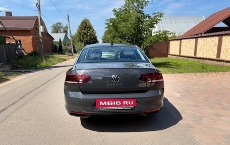 Volkswagen Passat B8 рестайлинг, 2021 год, 2 420 000 рублей, 4 фотография
