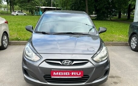 Hyundai Solaris II рестайлинг, 2012 год, 699 000 рублей, 3 фотография