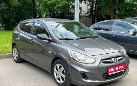 Hyundai Solaris II рестайлинг, 2012 год, 699 000 рублей, 2 фотография