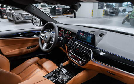 BMW 5 серия, 2020 год, 3 975 000 рублей, 2 фотография