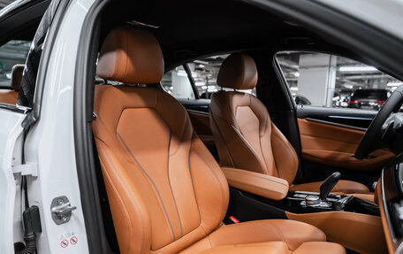 BMW 5 серия, 2020 год, 3 975 000 рублей, 18 фотография
