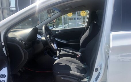 Hyundai Solaris II рестайлинг, 2012 год, 581 000 рублей, 9 фотография