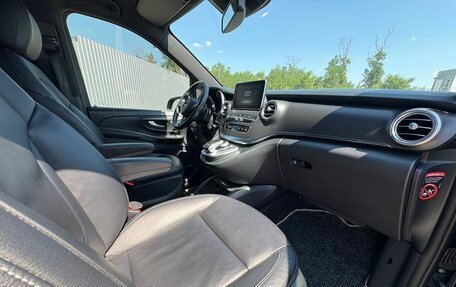 Mercedes-Benz V-Класс, 2018 год, 3 999 900 рублей, 10 фотография