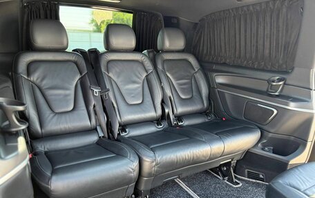 Mercedes-Benz V-Класс, 2018 год, 3 999 900 рублей, 26 фотография