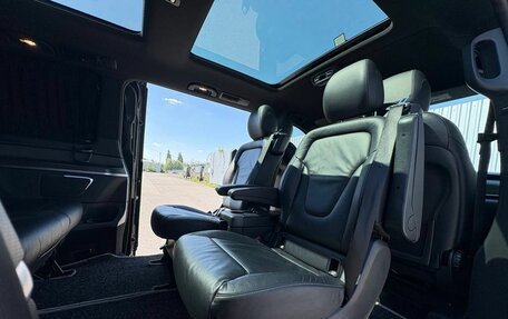 Mercedes-Benz V-Класс, 2018 год, 3 999 900 рублей, 28 фотография