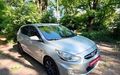 Hyundai Solaris II рестайлинг, 2012 год, 850 000 рублей, 1 фотография