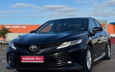 Toyota Camry, 2019 год, 2 100 000 рублей, 1 фотография